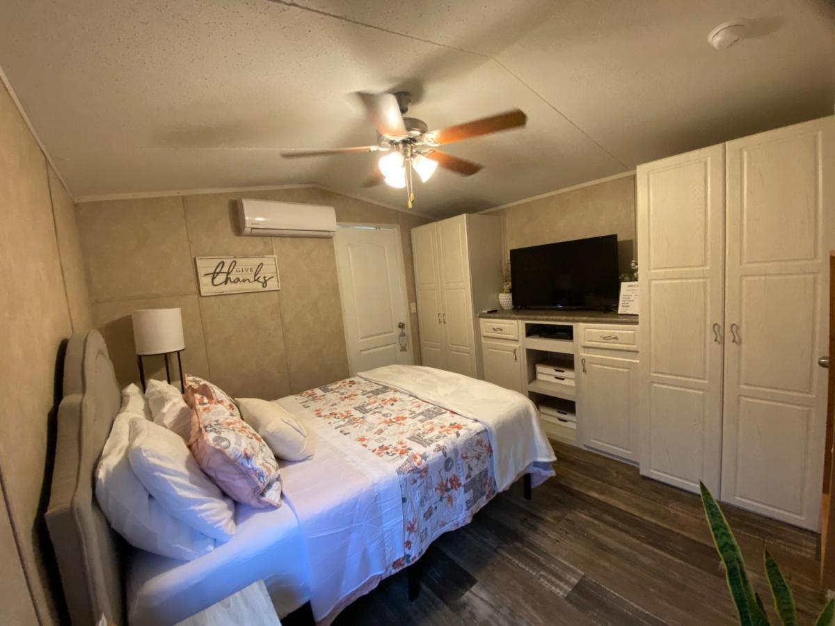 Your Own Cozy Tiny Home Austell Kültér fotó